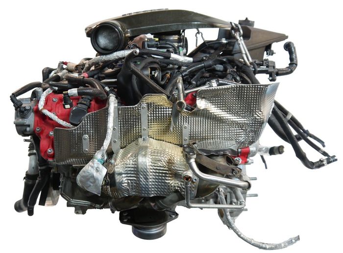 Moteur F154CD-F154 Ferrari 488 Spider 2 700 km – vue détail