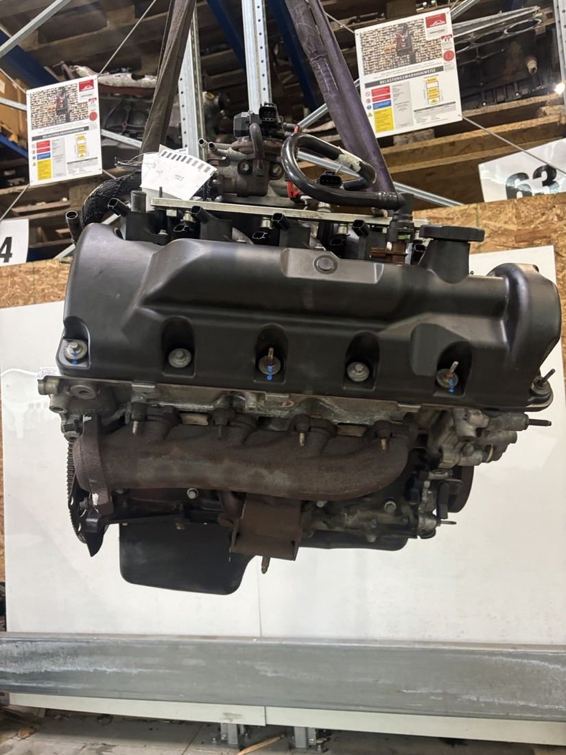 Moteur C46RSEM Ford Crown 4.6L d'occasion – vue 4